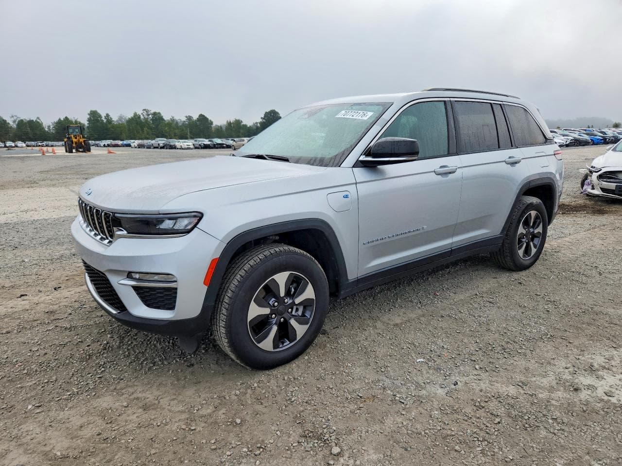 Jeep Grand Cherokee 4xe 2024 plateada lista para subasta